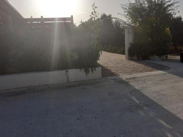 Tzogias Apartments Pan ลาสซี ภายนอก รูปภาพ