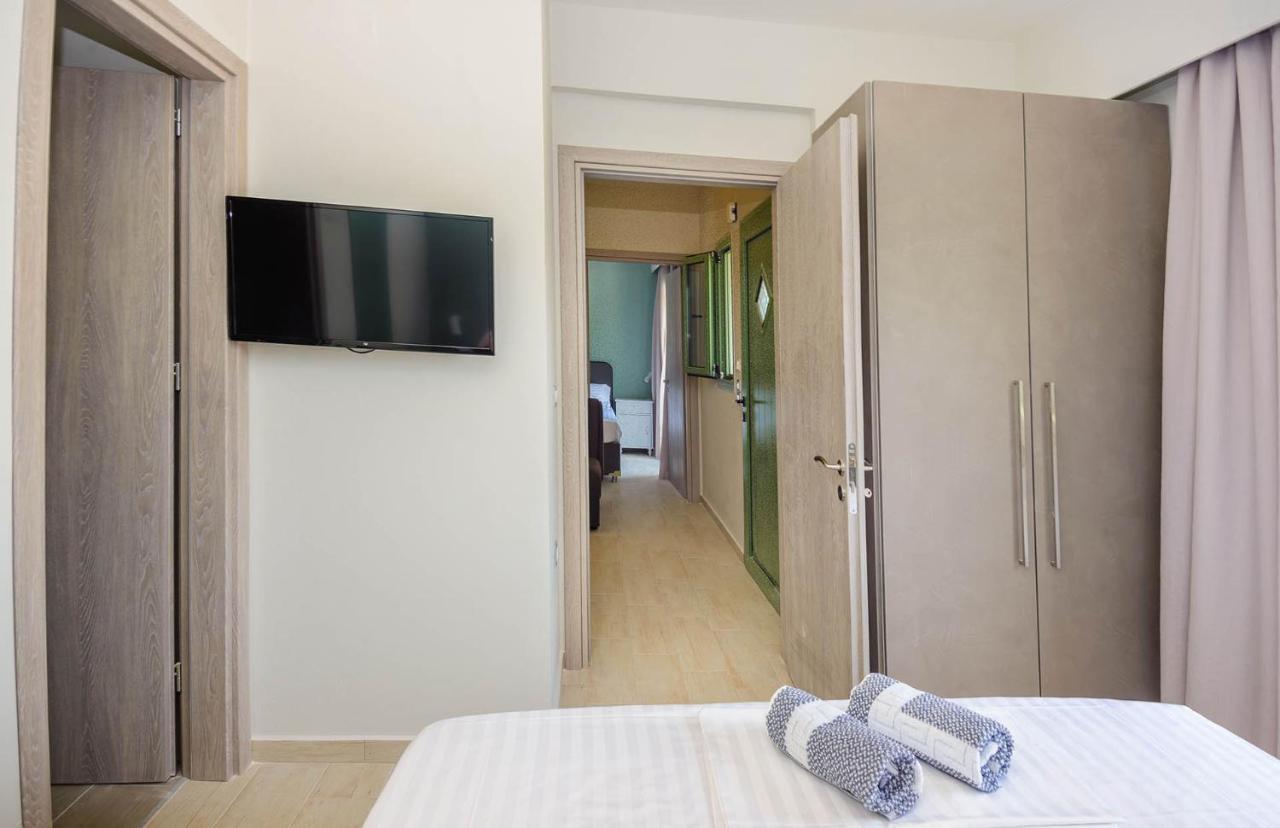 Tzogias Apartments Pan ลาสซี ภายนอก รูปภาพ