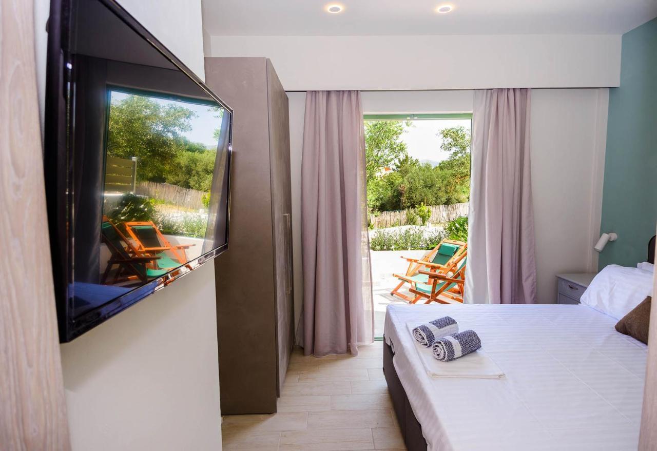 Tzogias Apartments Pan ลาสซี ภายนอก รูปภาพ