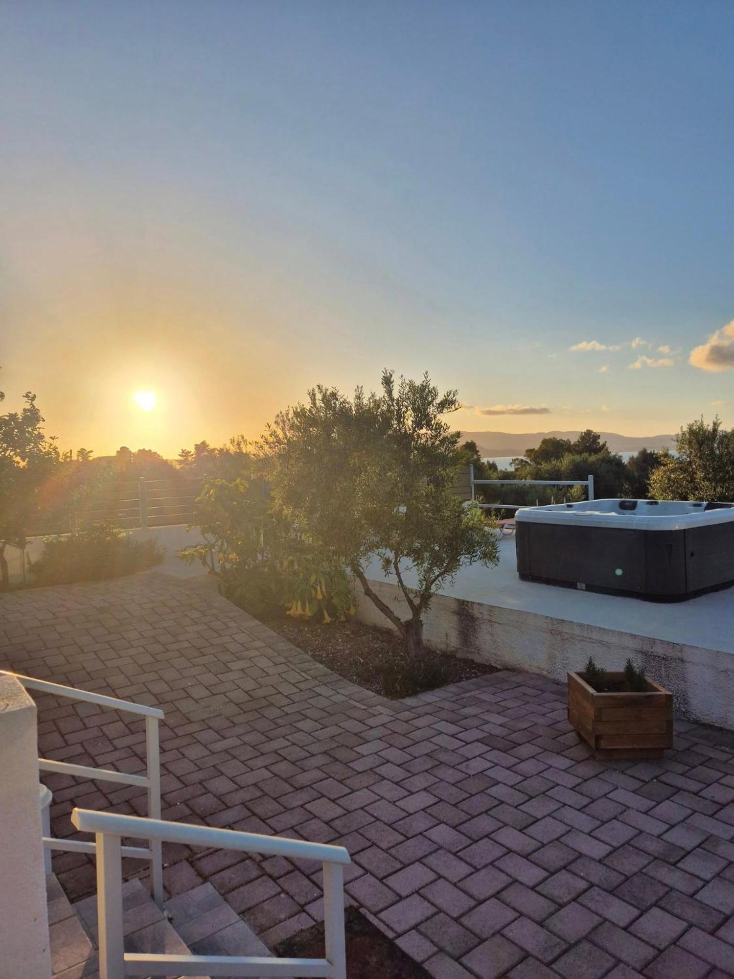 Tzogias Apartments Pan ลาสซี ภายนอก รูปภาพ